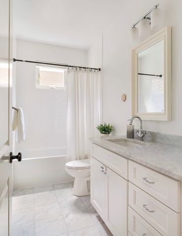 114 Davis Avenue 2, Brookline, MA 02445