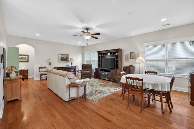 421 Bruce Dr, Spring Hill, TN 37174