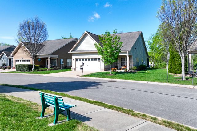 421 Bruce Dr, Spring Hill, TN 37174
