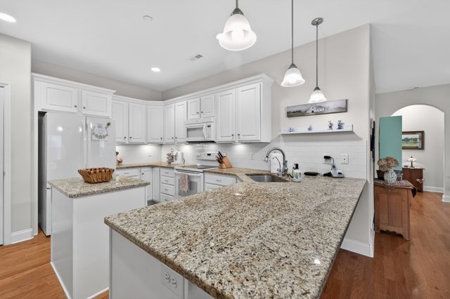 421 Bruce Dr, Spring Hill, TN 37174