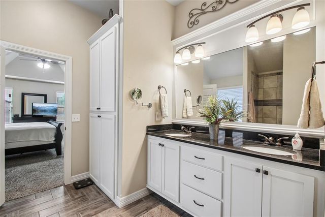 11717 SW 25th Court, Yukon, OK 73099