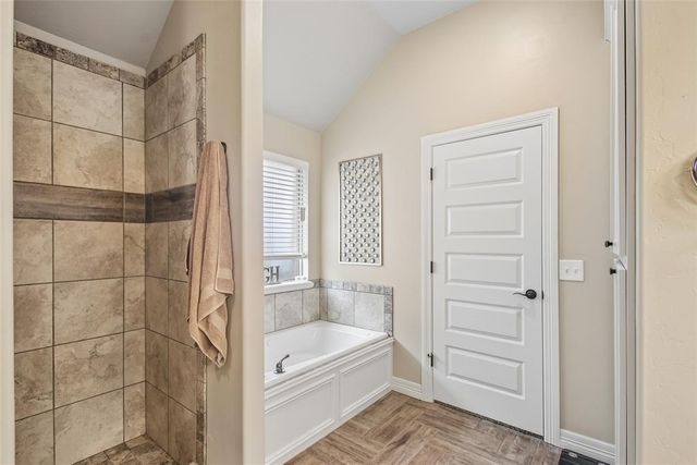 11717 SW 25th Court, Yukon, OK 73099