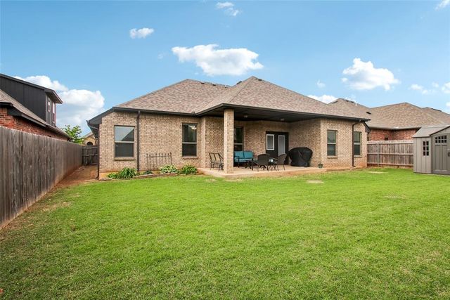 11717 SW 25th Court, Yukon, OK 73099