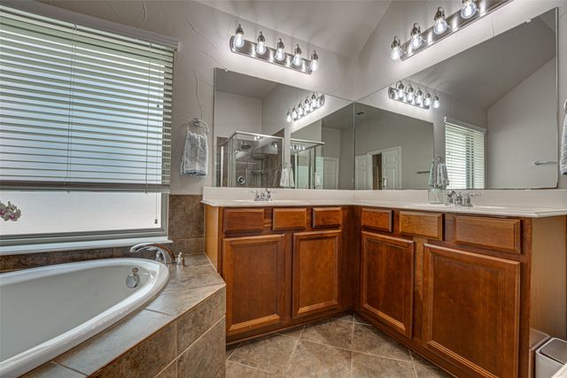 1351 Coastal Drive, Rockwall, TX 75087