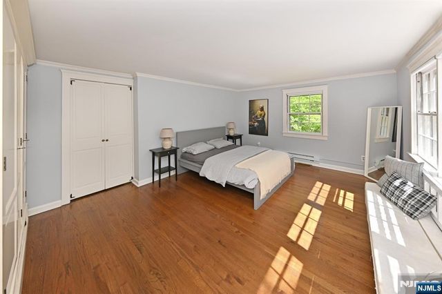 421 Hawthorne Place, Ridgewood, NJ 07450