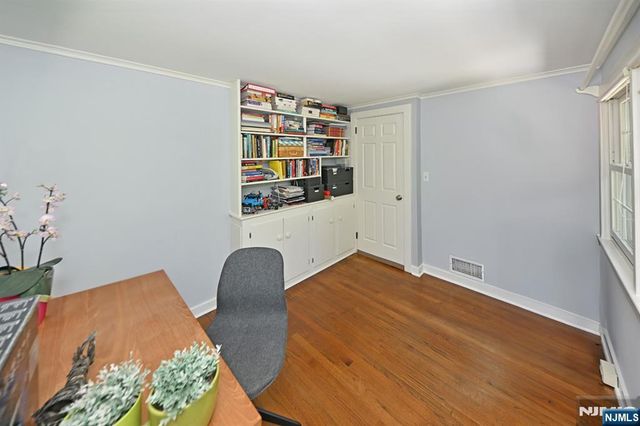 421 Hawthorne Place, Ridgewood, NJ 07450