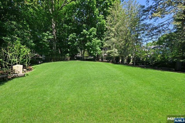 421 Hawthorne Place, Ridgewood, NJ 07450