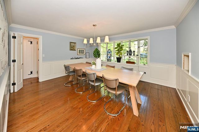 421 Hawthorne Place, Ridgewood, NJ 07450