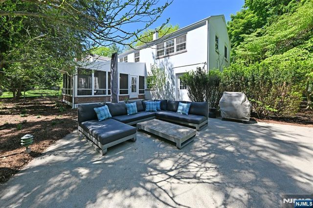 421 Hawthorne Place, Ridgewood, NJ 07450