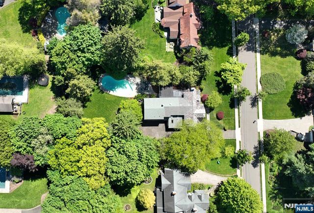 421 Hawthorne Place, Ridgewood, NJ 07450