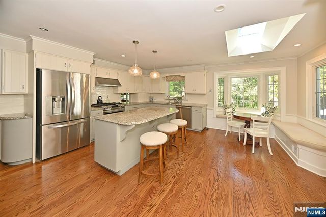 421 Hawthorne Place, Ridgewood, NJ 07450