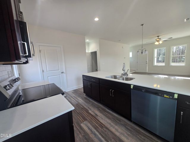 164 Jenkins Street, Dunn, NC 28334