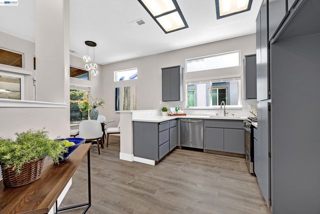 1586 Imperial Way, Brentwood, CA 94513