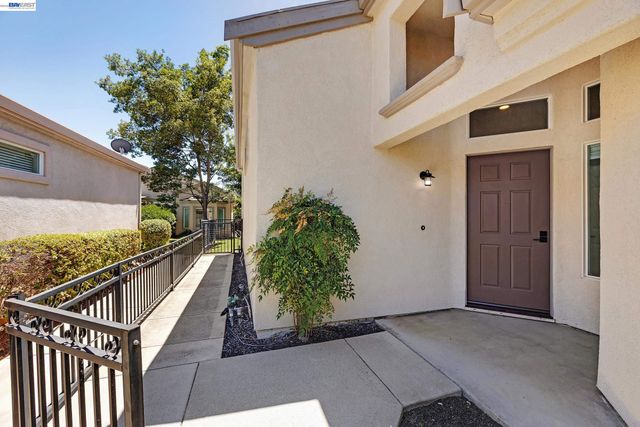 1586 Imperial Way, Brentwood, CA 94513