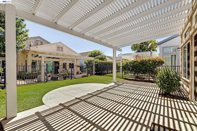 1586 Imperial Way, Brentwood, CA 94513
