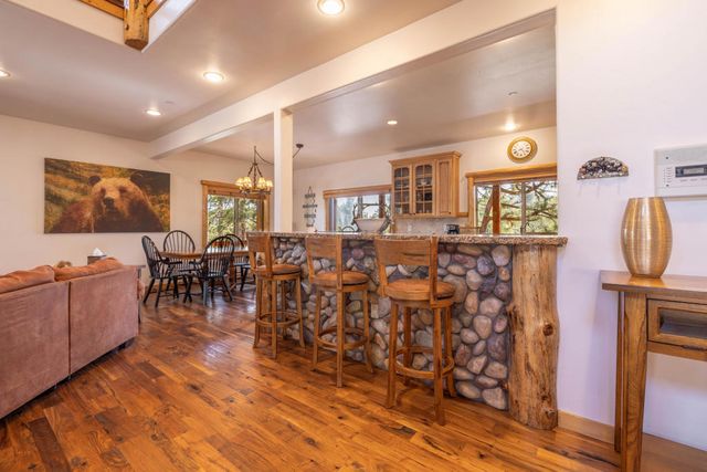 39737 Flicker Road, Fawnskin, CA 92333