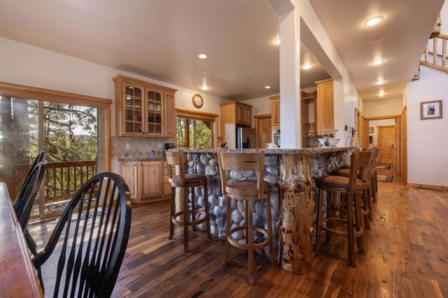 39737 Flicker Road, Fawnskin, CA 92333