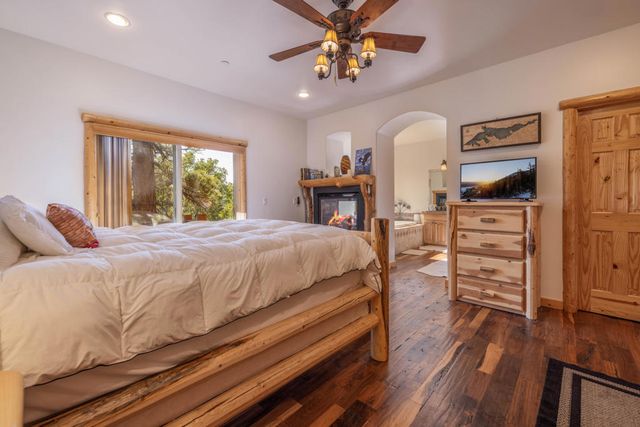 39737 Flicker Road, Fawnskin, CA 92333