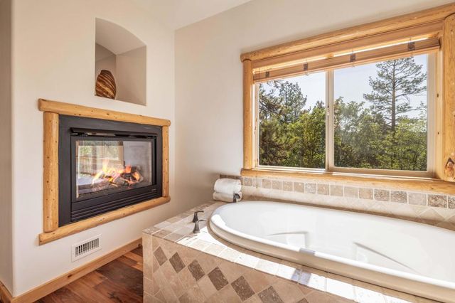 39737 Flicker Road, Fawnskin, CA 92333