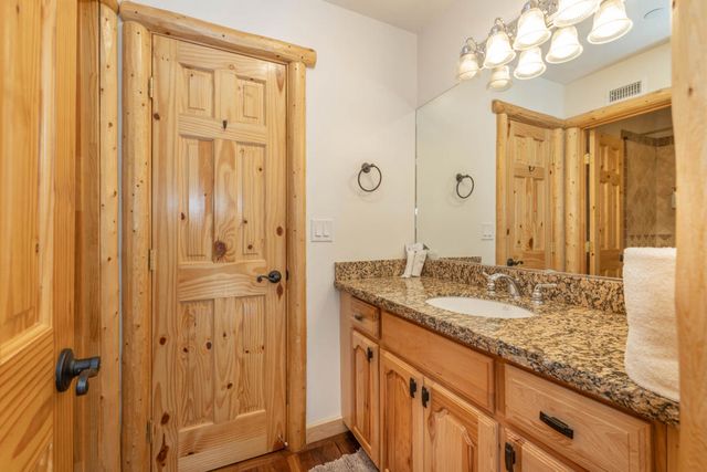 39737 Flicker Road, Fawnskin, CA 92333