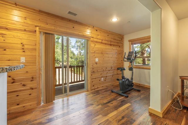 39737 Flicker Road, Fawnskin, CA 92333