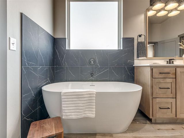 16028 Catalonia Place, Oklahoma City, OK 73170