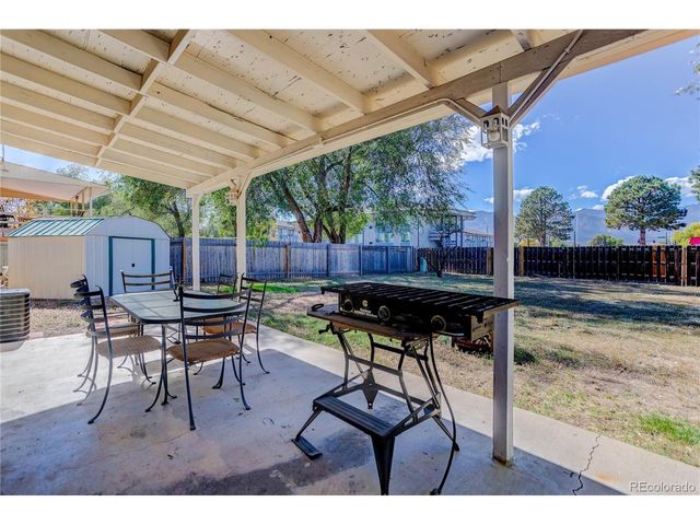 3905 Colony Hills Cir, Colorado Springs, CO 80916