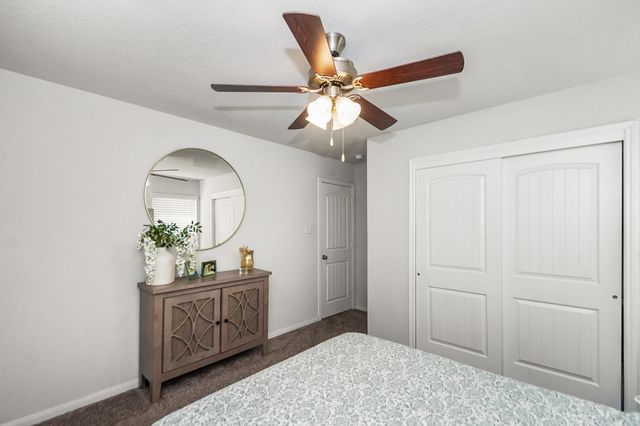 726 Rim Water Drive, Alvin, TX 77511