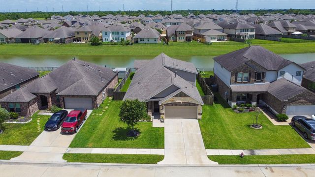 726 Rim Water Drive, Alvin, TX 77511