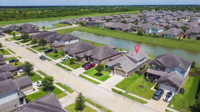 726 Rim Water Drive, Alvin, TX 77511