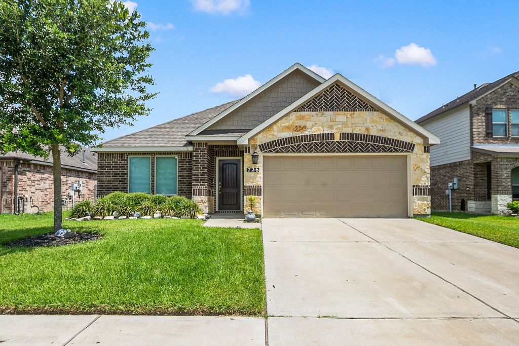 726 Rim Water Drive, Alvin, TX 77511