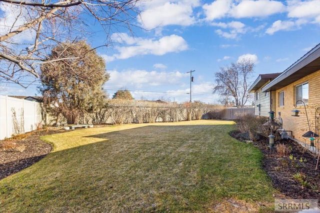 1321 Azalea Drive, Idaho Falls, ID 83404