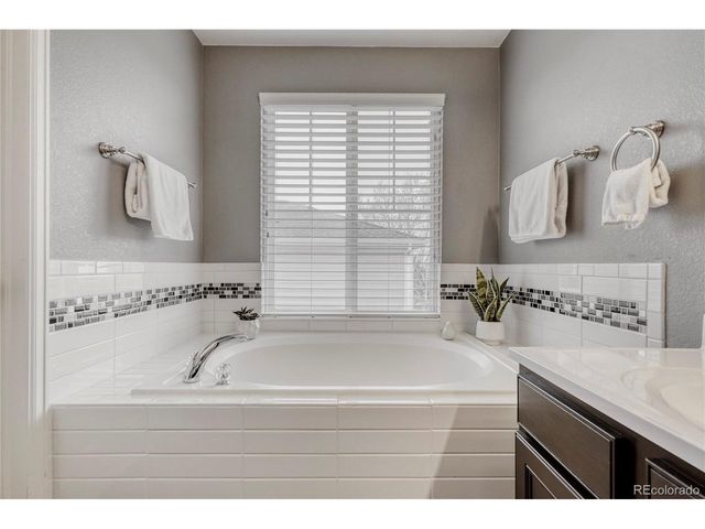 20591 E Hamilton Ave, Aurora, CO 80013