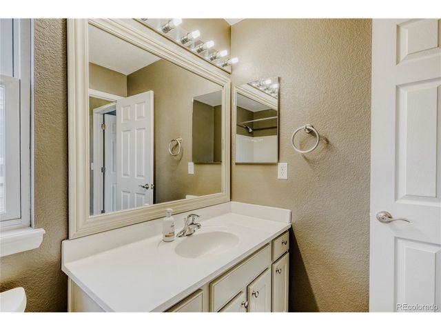 20591 E Hamilton Ave, Aurora, CO 80013