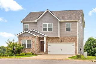 668 Crestone Ct, Clarksville, TN 37042