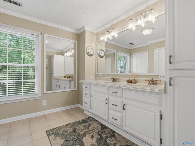 1264 Brandywine Lane, Decatur, AL 35601