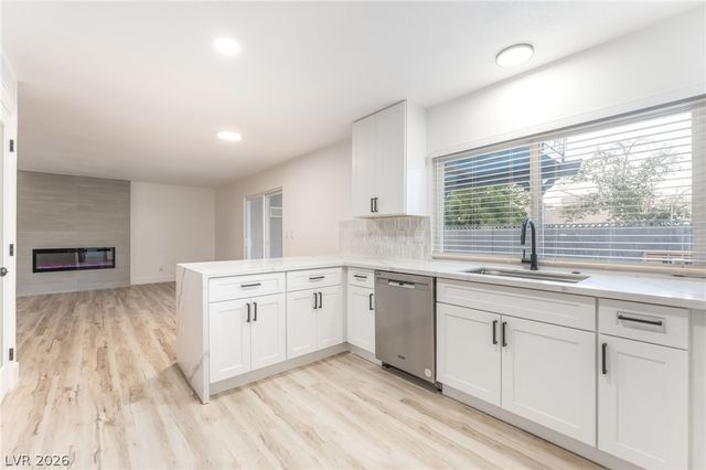 3990 Coolcrest Court, Las Vegas, NV 89103
