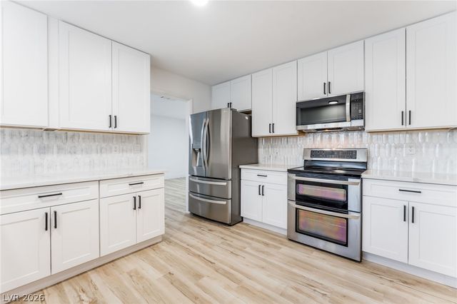 3990 Coolcrest Court, Las Vegas, NV 89103