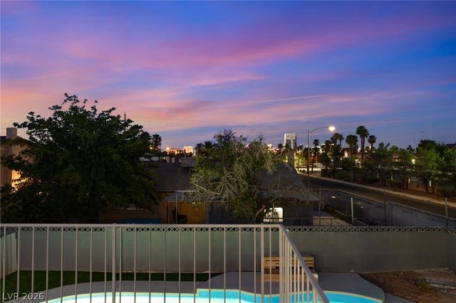 3990 Coolcrest Court, Las Vegas, NV 89103