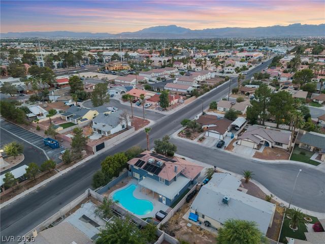3990 Coolcrest Court, Las Vegas, NV 89103