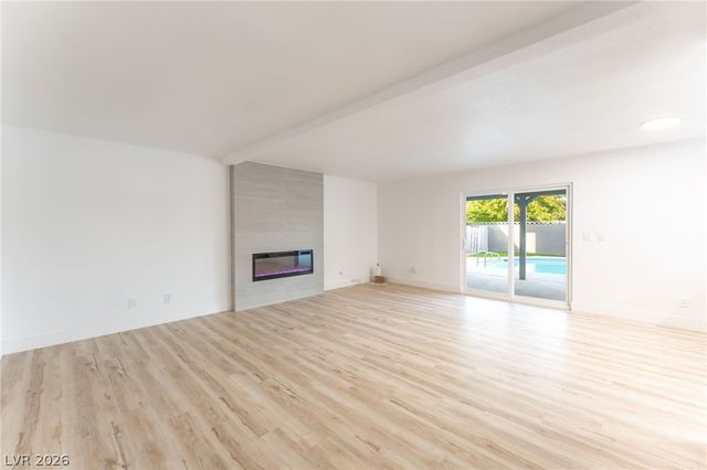 3990 Coolcrest Court, Las Vegas, NV 89103