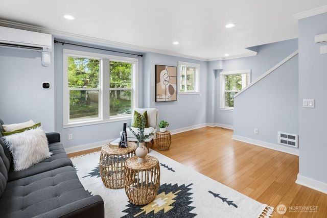924 SW Holden Street, Seattle, WA 98106