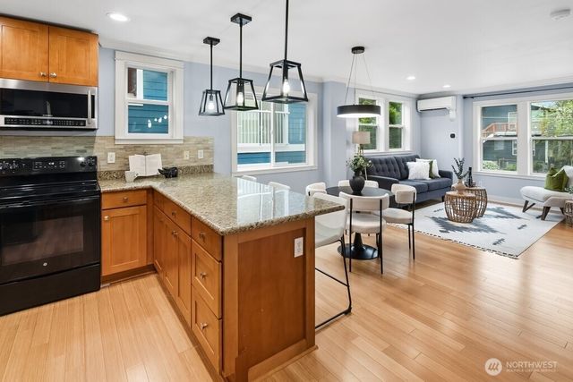 924 SW Holden Street, Seattle, WA 98106