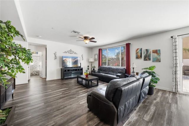 30249 Goldenrain Drive, Menifee, CA 92584