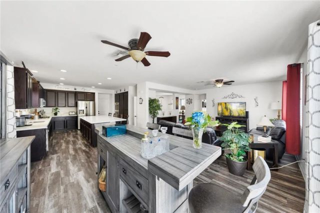 30249 Goldenrain Drive, Menifee, CA 92584