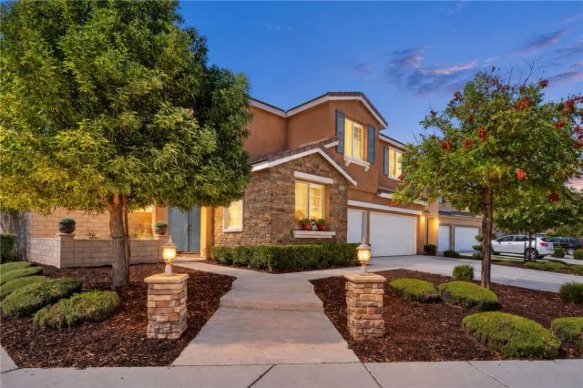 30249 Goldenrain Drive, Menifee, CA 92584