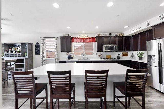 30249 Goldenrain Drive, Menifee, CA 92584