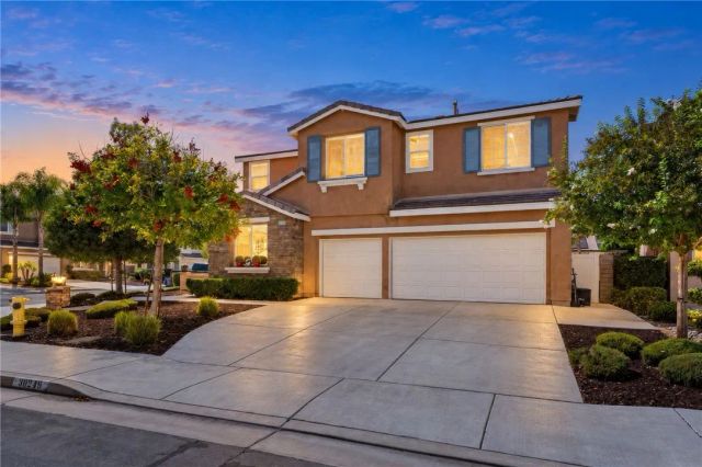 30249 Goldenrain Drive, Menifee, CA 92584