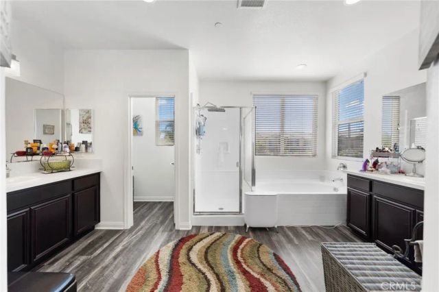 30249 Goldenrain Drive, Menifee, CA 92584