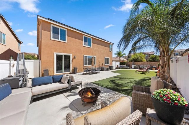 30249 Goldenrain Drive, Menifee, CA 92584